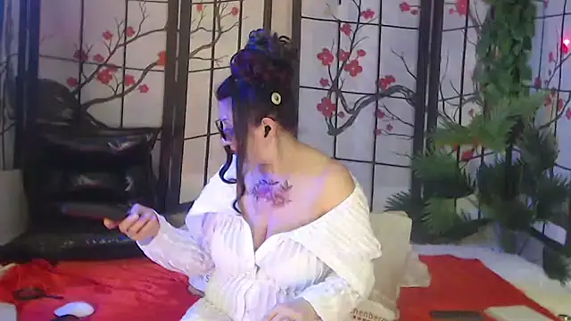 دردشة NightOrhideya الجنسية المباشرة