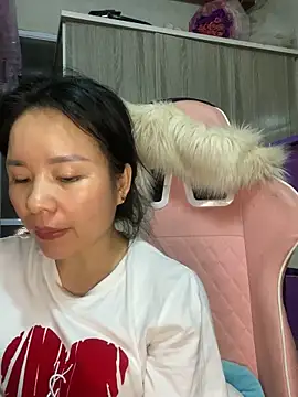 Ivy_Trix2 在線直播表演