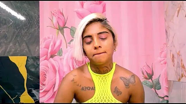 Chat XXX en directo de indian_barbie