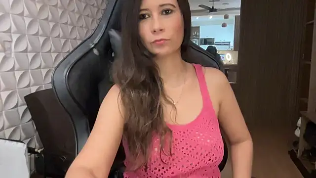 Chat +18 de Fenixheaven ao vivo