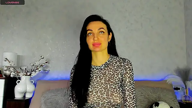 Chat +18 de Tina_Mart ao vivo