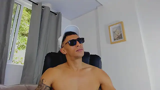 Webkamerová show Mr_adrian