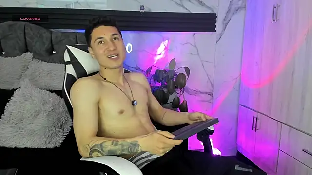 ThiagoFerrero_Hot 在線直播表演