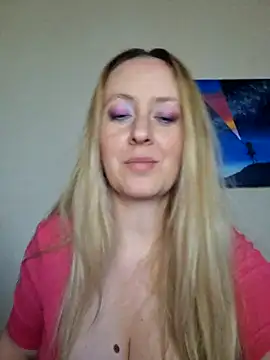 VictoriaMiami Show in webcam