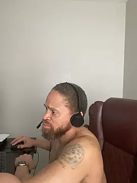 Fathero1time: онлайн-секс-чат