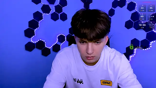 travis_wolf_のライブXXXチャット