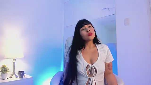 JulietaFerrer_'s Live XXX Chat