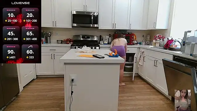 Blondiewithanass' Live XXX Chat