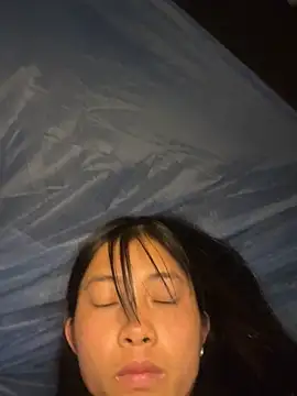 LyLyX09's Live XXX Chat