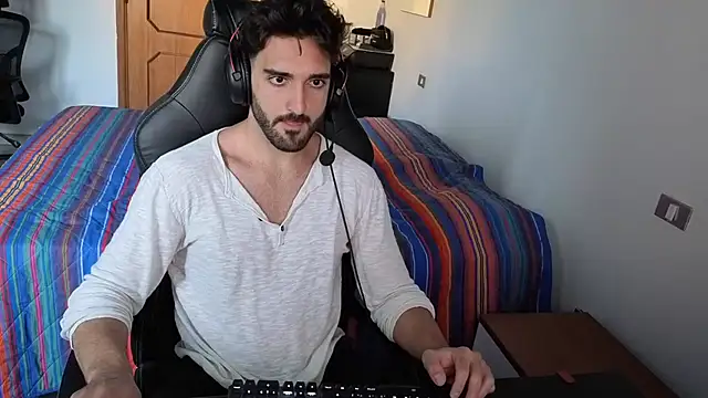 Al3xox02 – webcam-show