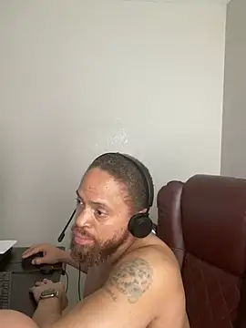 Fathero1time: онлайн-секс-чат