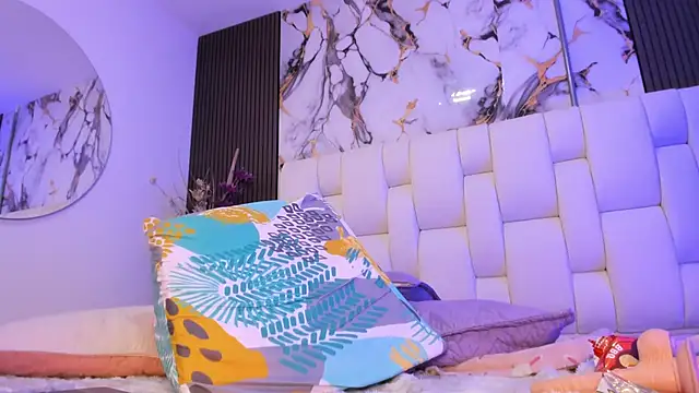 alisstarr: απευθείας συνομιλία ΧΧΧ