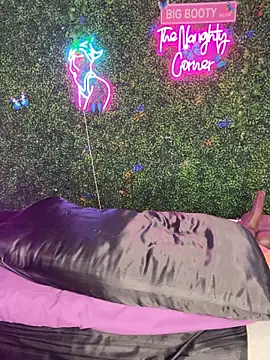 Živý XXX chat RenaThickAss