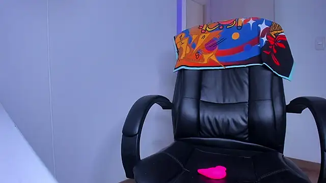 Chat XXX en directo de Lisegg_