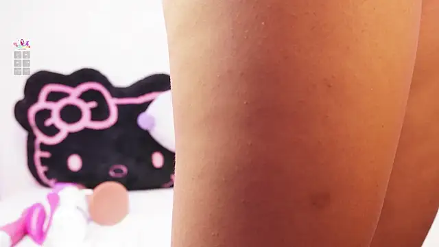 EloiseSweetxx's Live XXX Chat