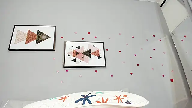 PauleteW10 Adlı Modelin Canlı XXX Sohbeti