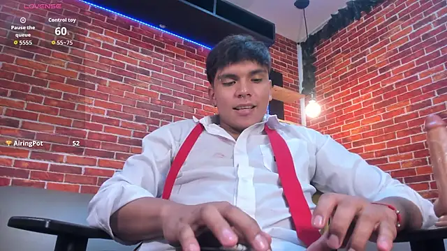 Chat +18 de Thiago_Kozak ao vivo