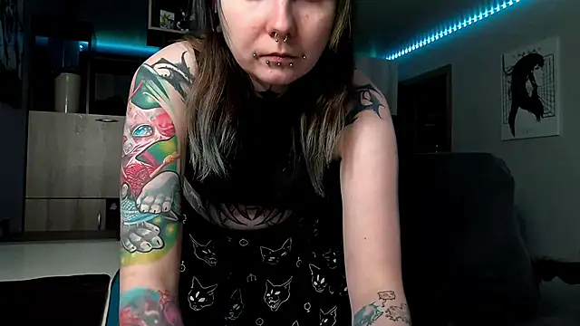 HighelikeGirl Adlı Modelin Canlı XXX Sohbeti