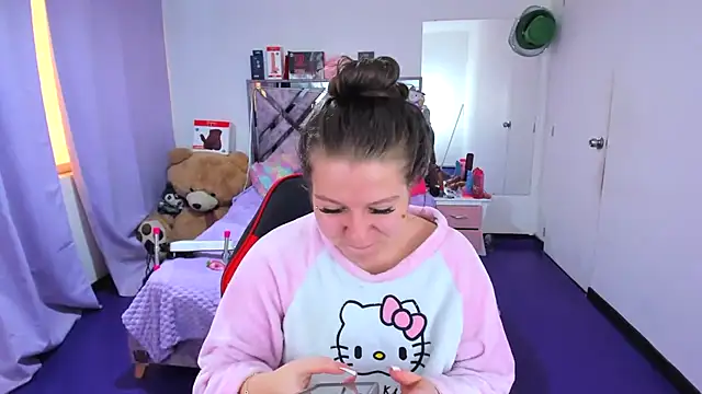 Luna_Analya – Live XXX-chat