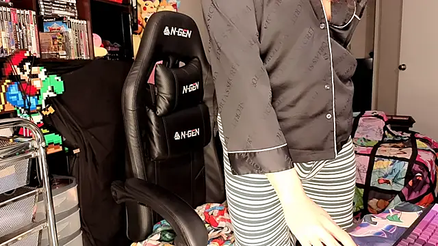 ShinyCherub Chat XXX in diretta