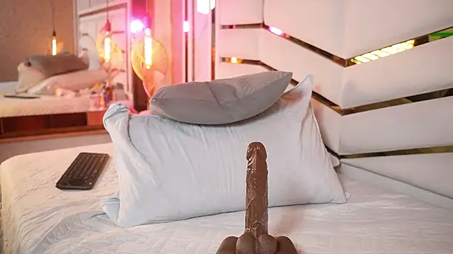 ambar_rosse25's Live XXX Chat