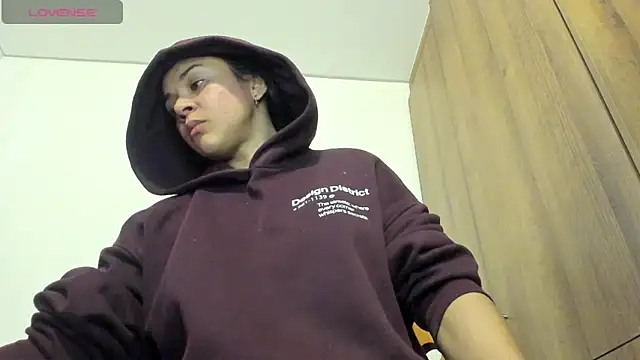 Chat XXX en directo de Bessie32