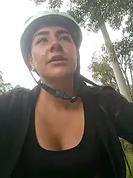 CAROLINE__07 – Naživo XXX chat