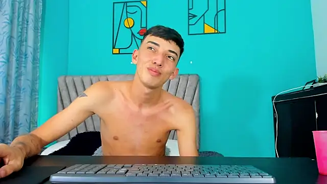 Maikol_Ortiz Live XXX Chat