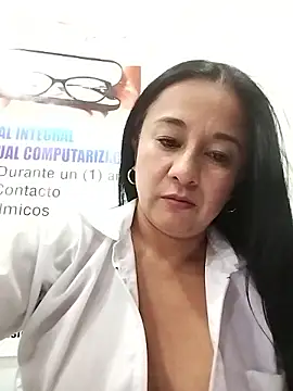 _Dr-Luna_1: онлайн-секс-чат