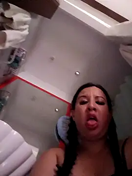 Chat +18 de Xiomara_fiery ao vivo