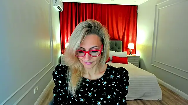 دردشة MuseOfStage الجنسية المباشرة