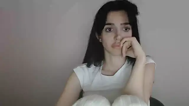 gglingeriee Chat XXX in diretta