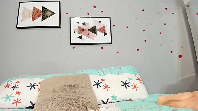 PauleteW10 Adlı Modelin Canlı XXX Sohbeti