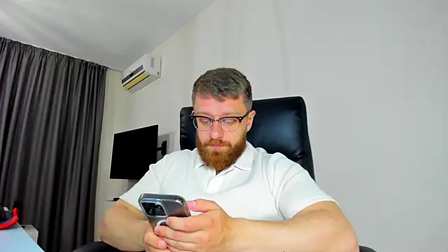 Webkamerová show Findom_guy