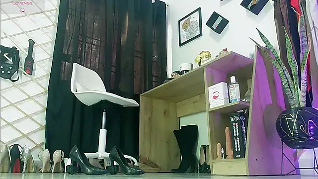 Chat XXX en directo de myla_sarah