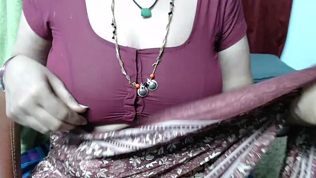 sunitha-3 Live XXX-Chat