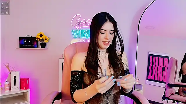 XXX chat uživo modela Alice_Vixen