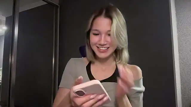 Chat +18 de lilXdomiii ao vivo