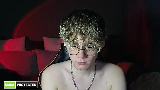 Chat XXX ao vivo de Keytaro