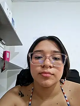 -VICKKY's Webcam Show