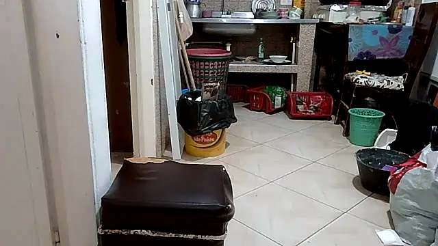 Boycuriousxxx Show in webcam