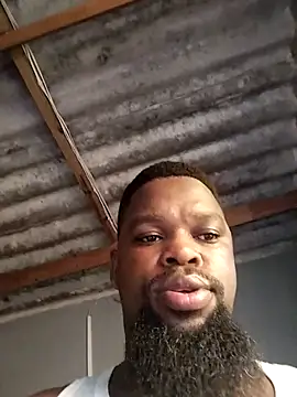 Chocolate_factory_man live XXX chat