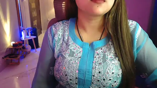 Mitikaa 라이브 XXX 채팅