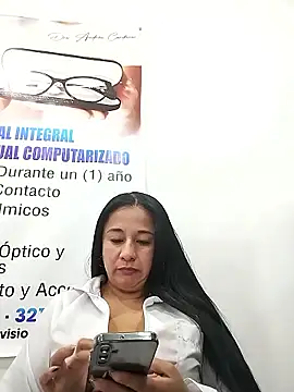 _Dr-Luna_1 Chat XXX live