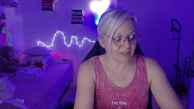 Онлайн чат XXX Linsy_Kim