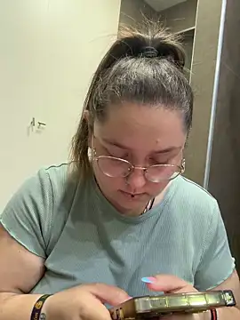 Chatroom XXX en direct de _maracr19_