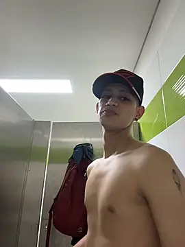 HarryGaze 即時 XXX 聊天