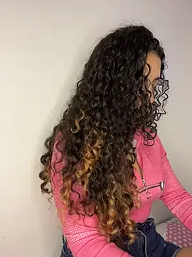 katniss_everdeen_'s Live XXX Chat