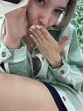 -HollyWay- – Live XXX-chat