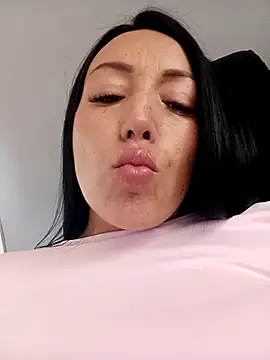 Laura_martin_ Live XXX-Chat